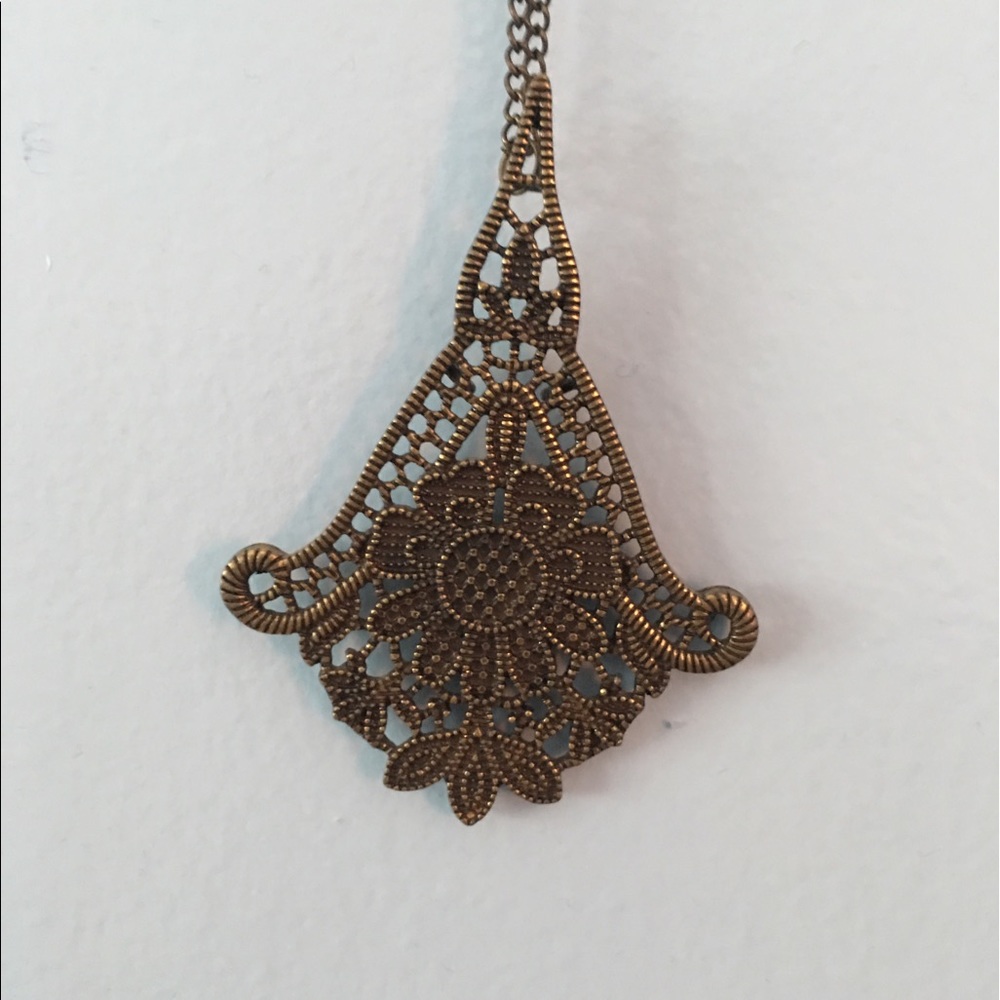 Large Pendant Necklace - Picture 2 of 2