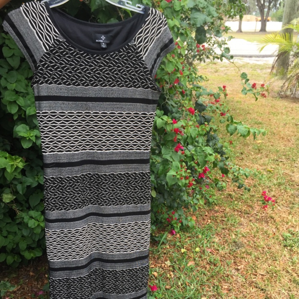 RONNIE NICOLE Black and White Dress