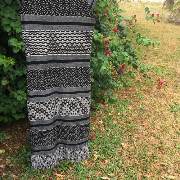 RONNIE NICOLE Black and White Dress - Picture 3 of 3