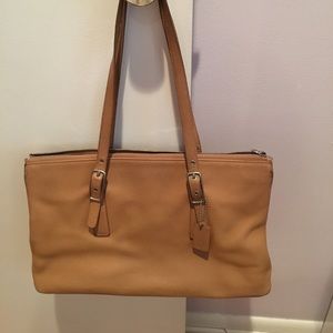 Leather beige Coach bag