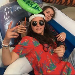 Meet your Posher, Samia