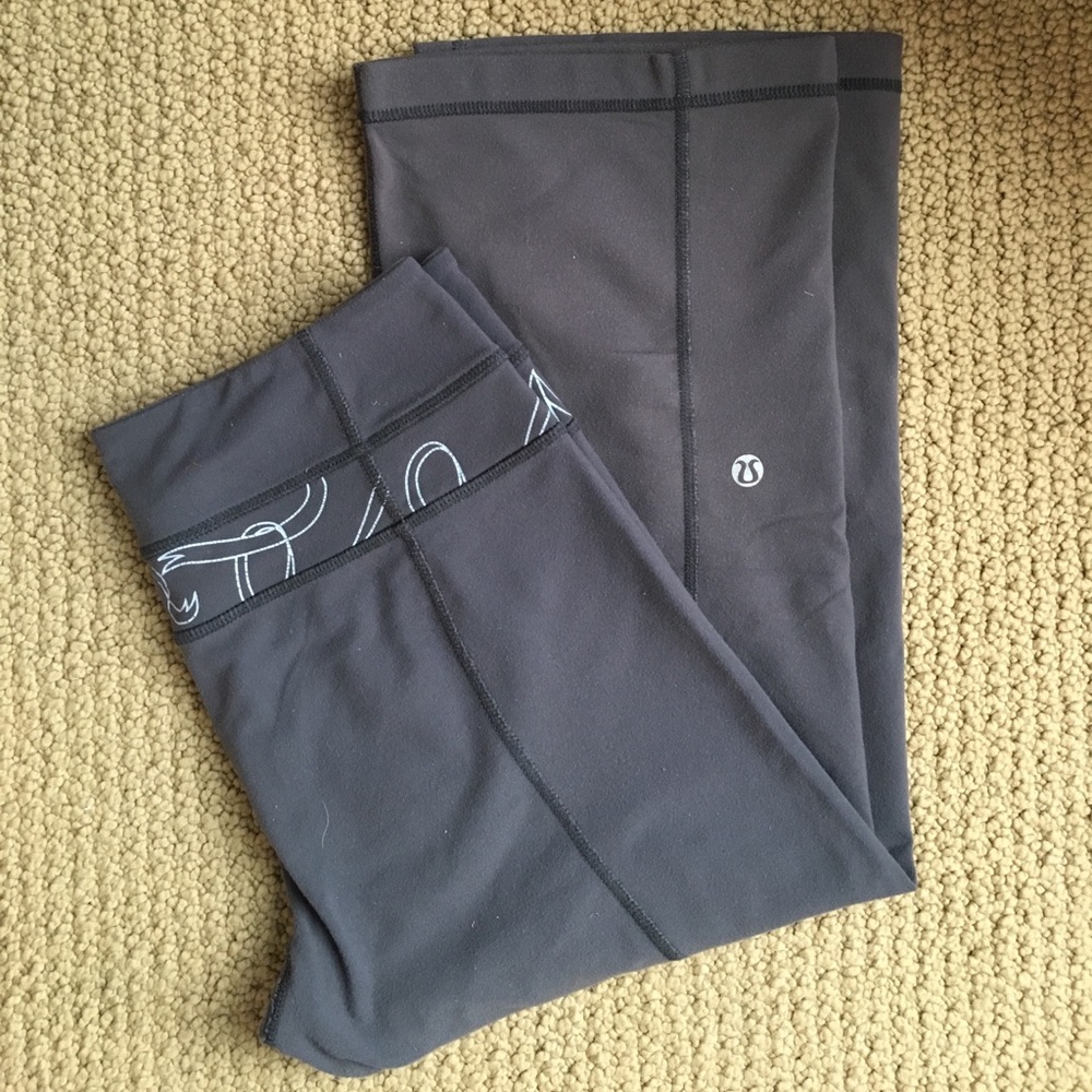 Grey wide legged Lululemon capris