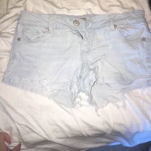 Light jean shorts
