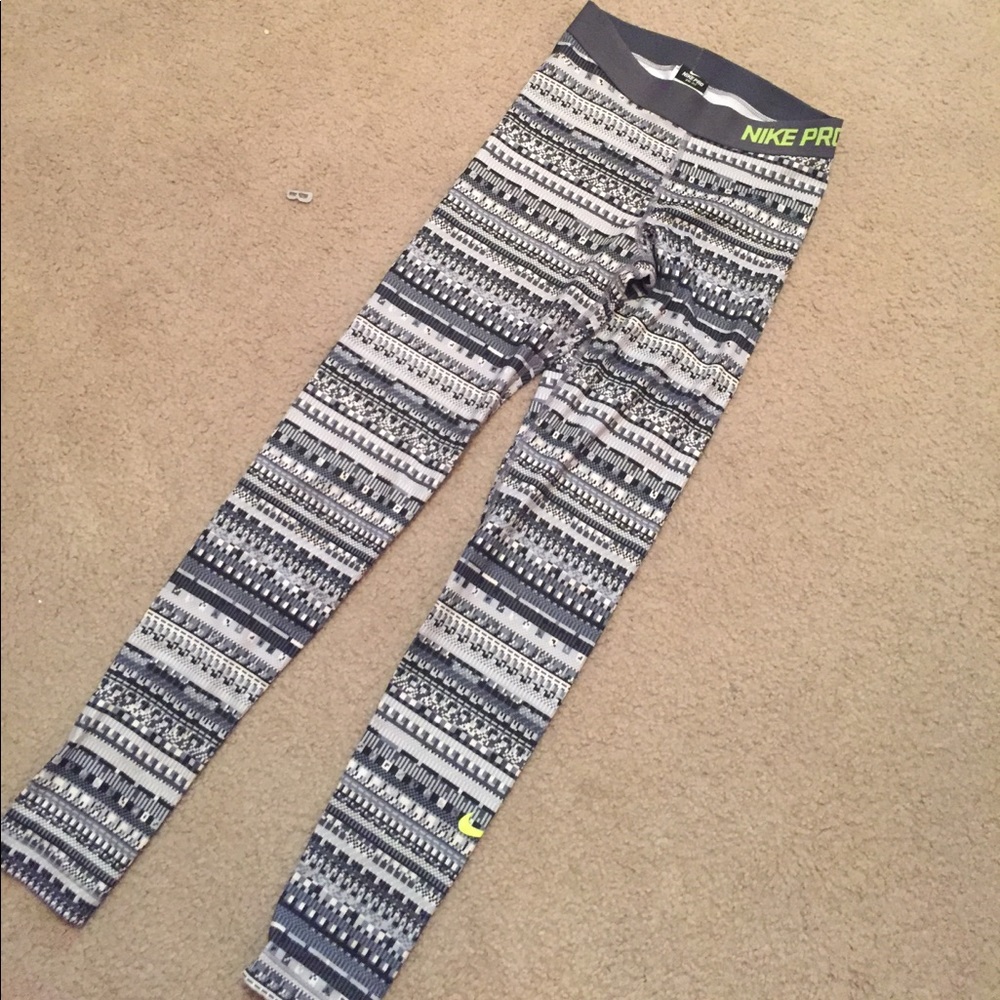 Nike pro leggings