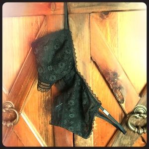 Black Victoria Secret Bralette M