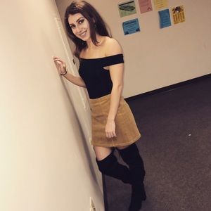 Meet your Posher, Samantha