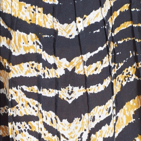 1 LEFT! VOLCOM LOOSE LEAF CAMI - Picture 3 of 5