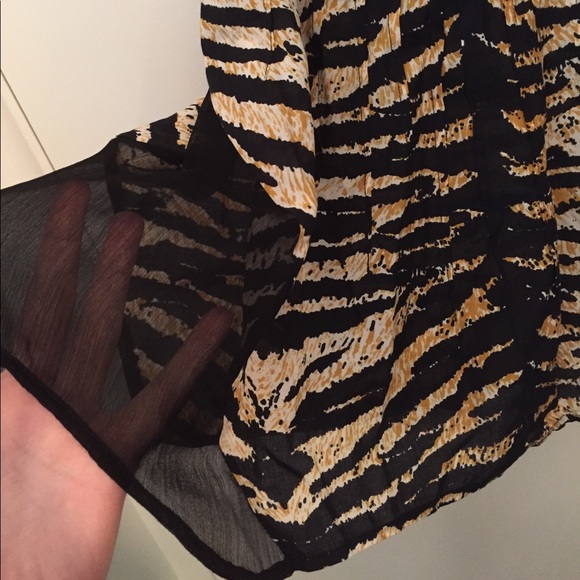 1 LEFT! VOLCOM LOOSE LEAF CAMI - Picture 5 of 5