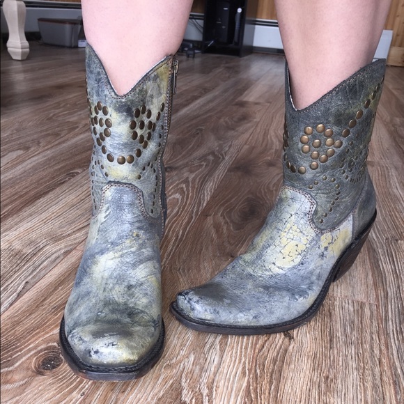 Distressed Cowboy Boots - Picture 2 of 4
