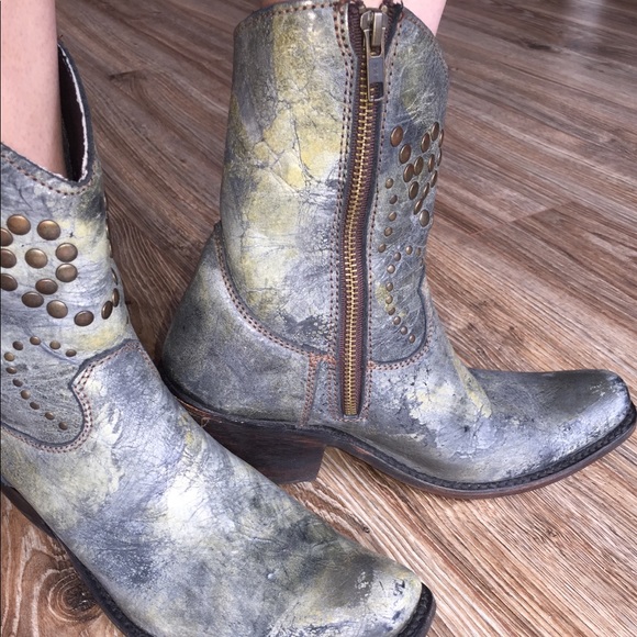 Distressed Cowboy Boots - Picture 4 of 4