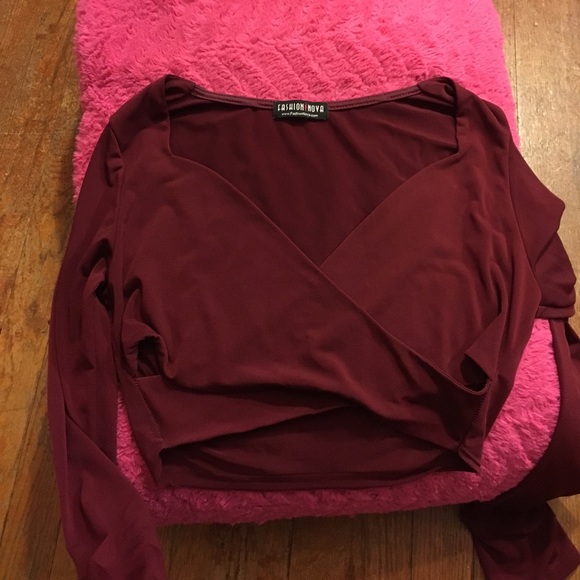 Crop top and skirt set - Picture 1 of 2