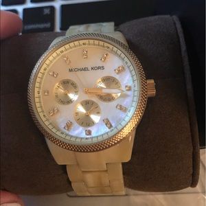 Micheal Kors rose gold watch