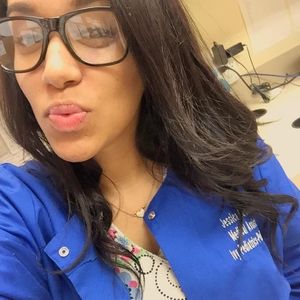 Meet your Posher, Jessica