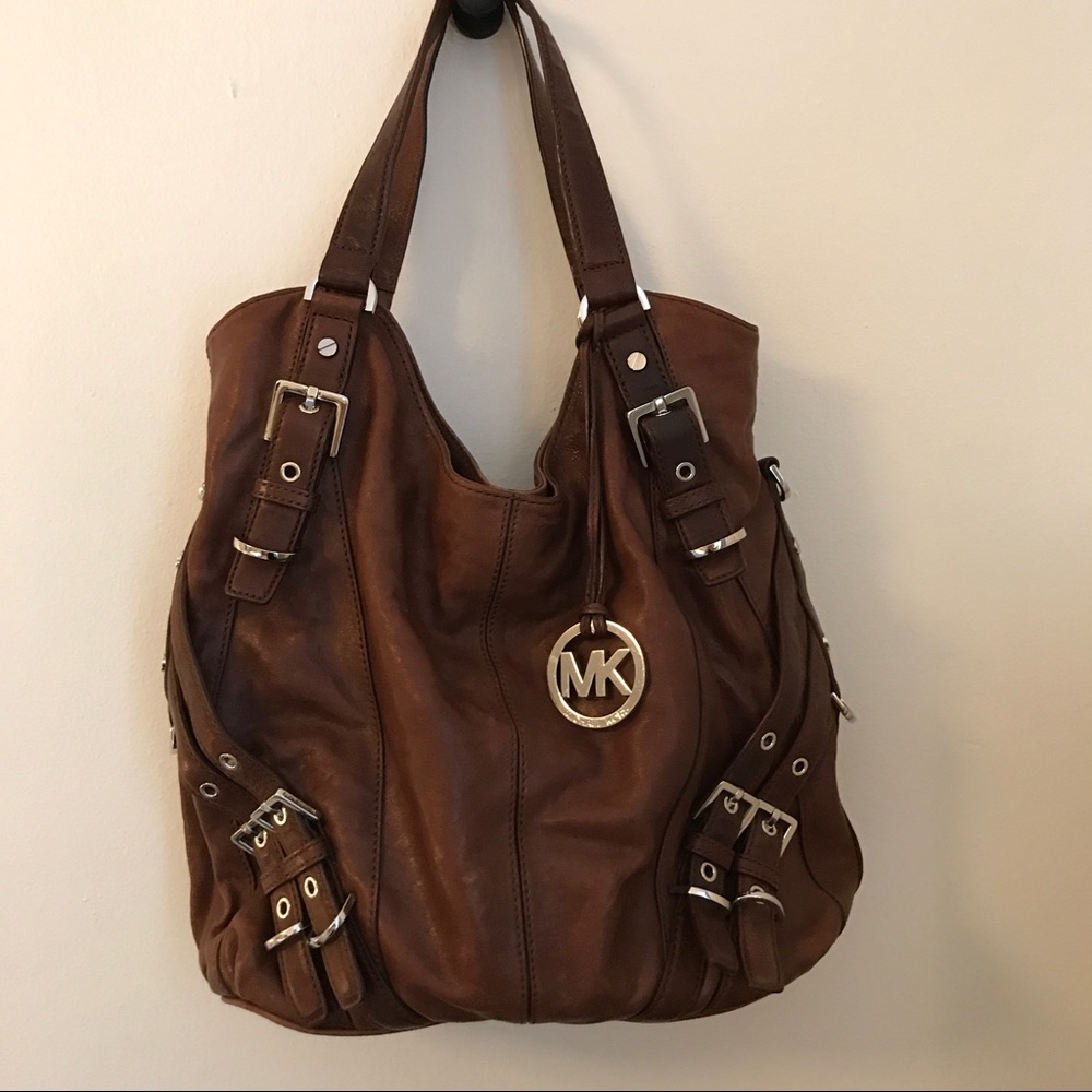 Michael Kors Milo Buccaneer Large Tote!!