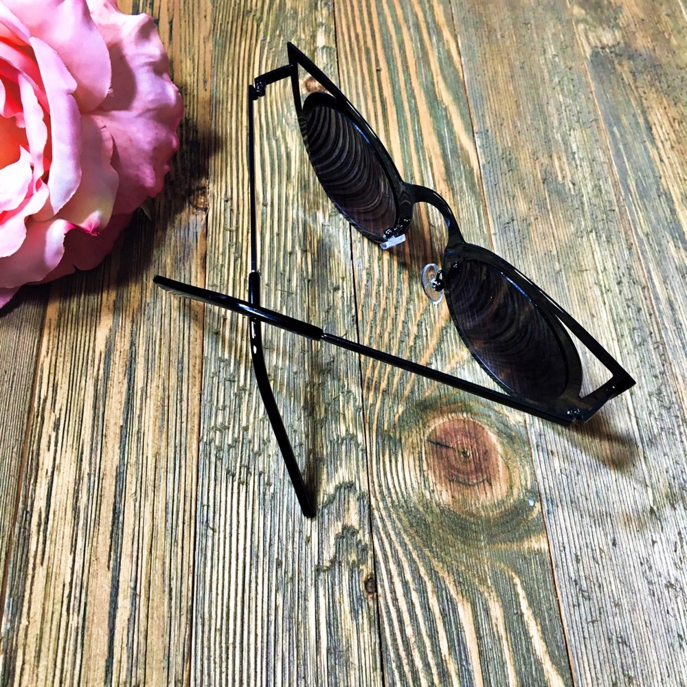 "Lady Abyss" Black cateye cut outs "invader" dupes - Picture 4 of 4