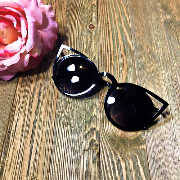 "Lady Abyss" Black cateye cut outs "invader" dupes - Picture 2 of 4