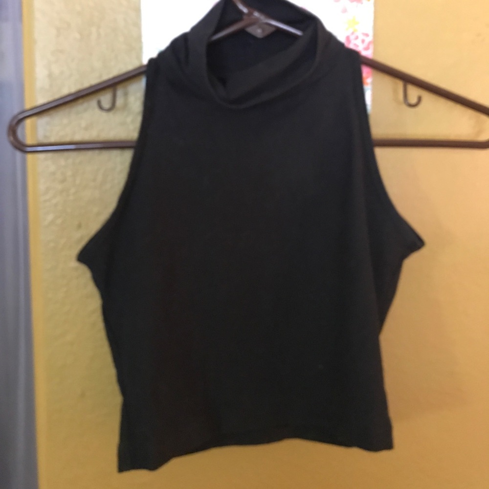 AA turtle neck crop top