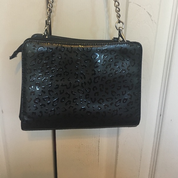 Black cheetah or Leapord patterned miche purse - Picture 3 of 8