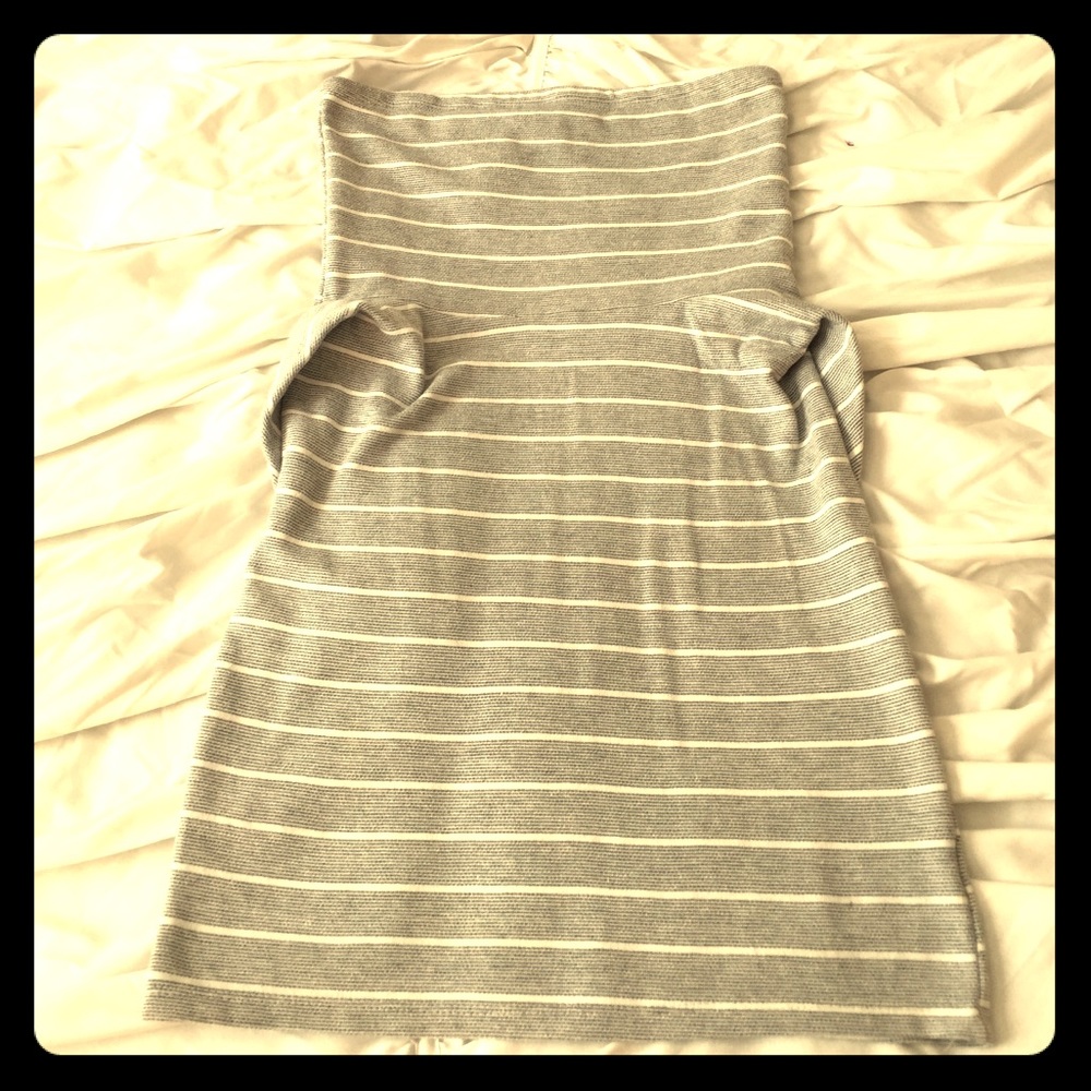 Gray and white strapless dress