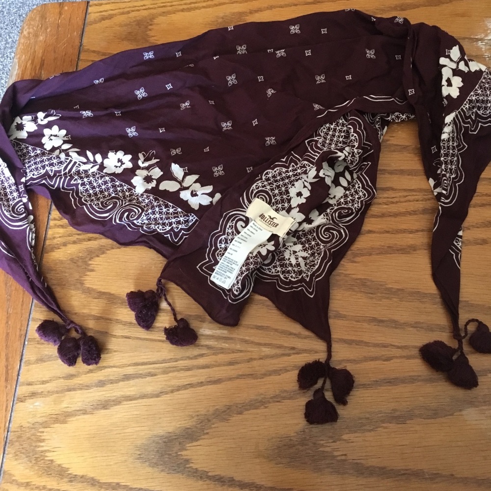 Hollister maroon bandana style scarf