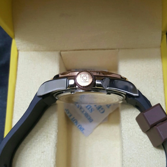 Big sale,NWT INVICTA WATCH (price is negotiable) - Picture 5 of 6