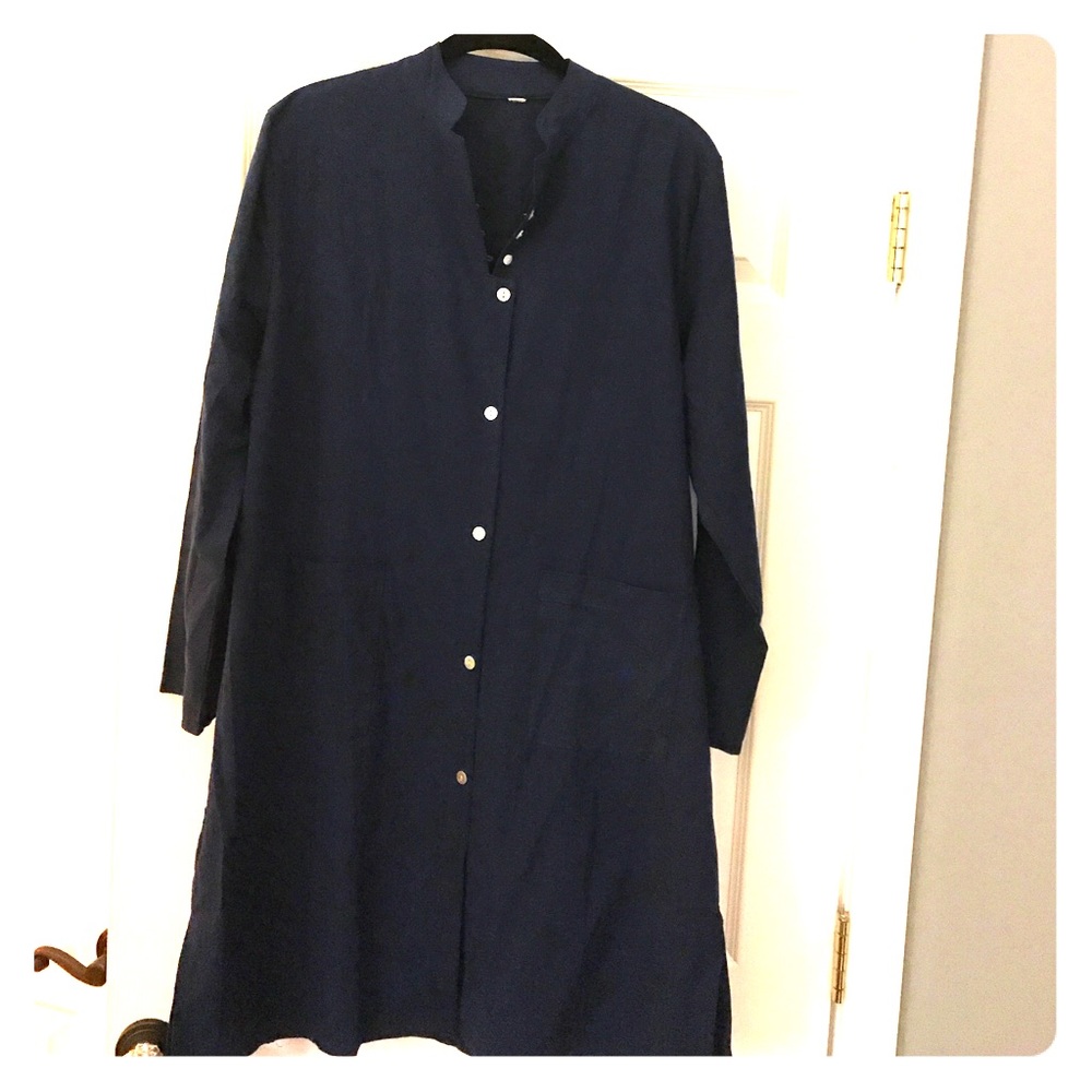 Cotton shift dress, navy blue with front pockets!