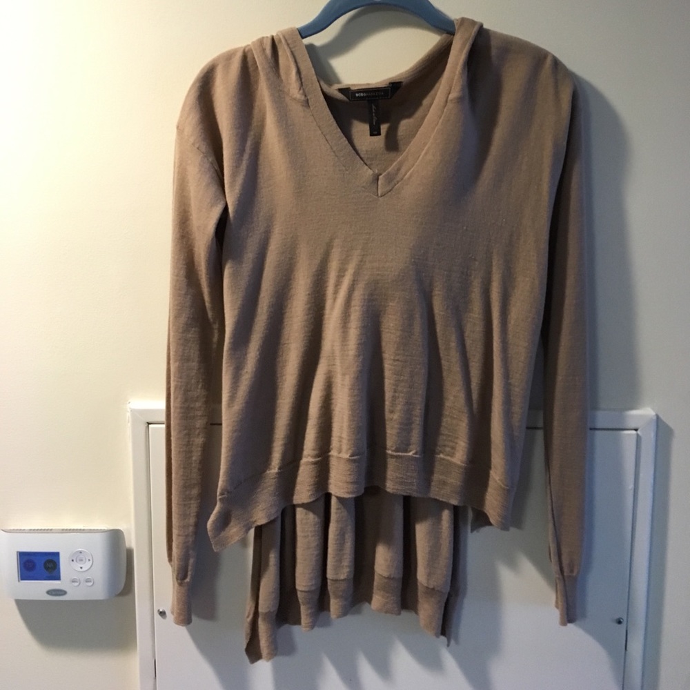 BCBG Max Azria - XS - v-neck hooded sweater