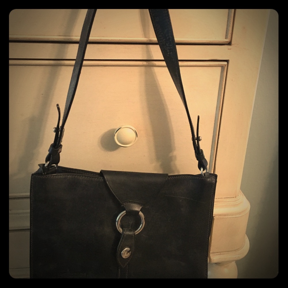 DOONEY & BURKE SMALL LEATHER BAG 😍