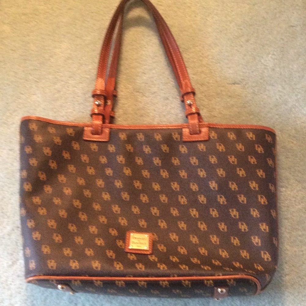 Classic Dooney & Burke Shoulder Bag