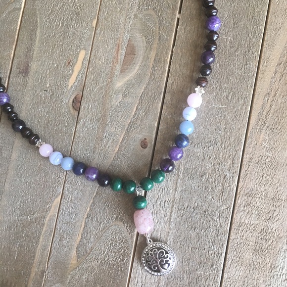 Energy Healing Bracelet With Flower Charm - Picture 4 of 6