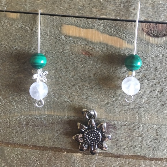 Energy Healing Bracelet With Flower Charm - Picture 5 of 6