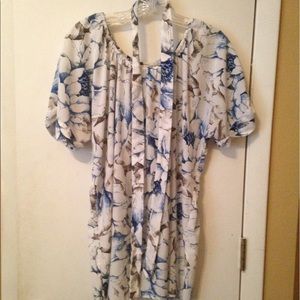 Blouse 100% polyester