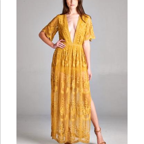 Long Gold Yellow Lace V-neck Maxi Dress NWT 👗 - Picture 4 of 6