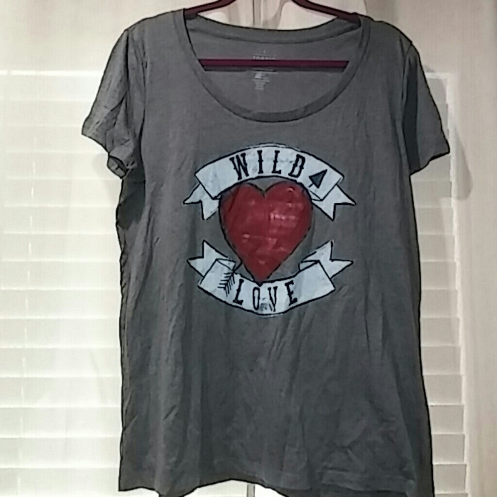 Brand new scoop neck graphic Torrid tee