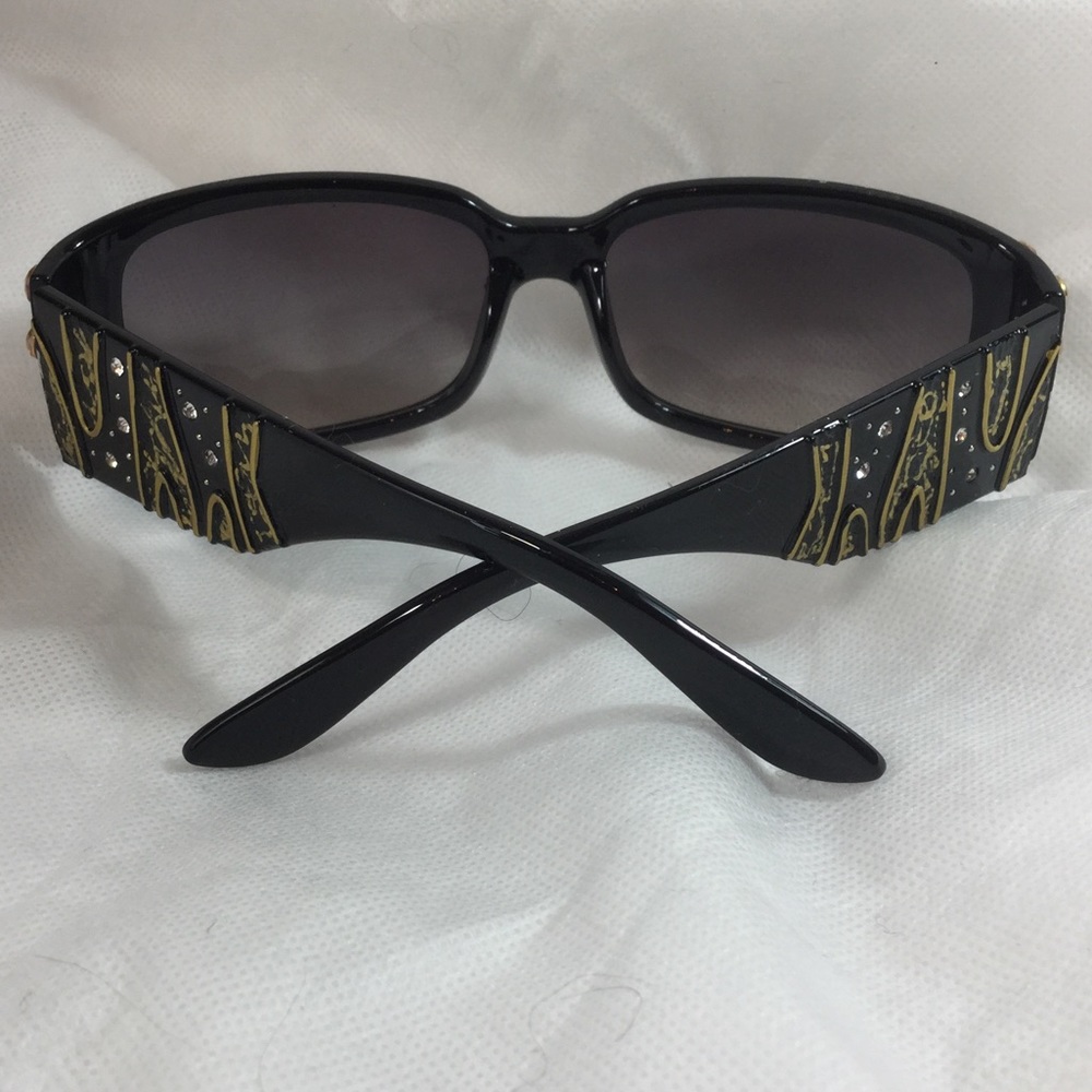 Sunglasses - Picture 2 of 4