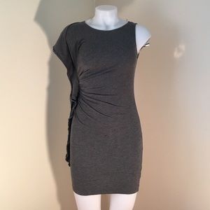 NWOT Sz M Forever 21 Gray dress w/ ruffle on right