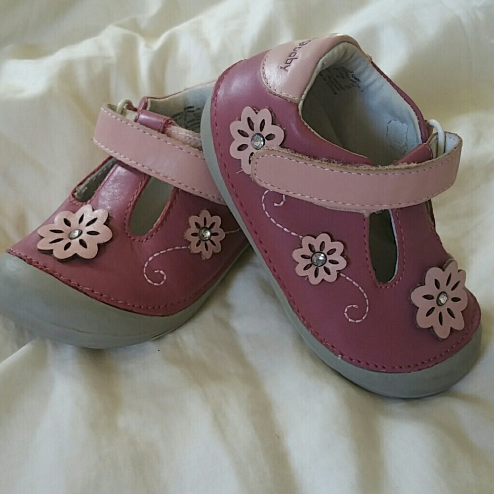 Momo baby shoes