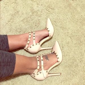 High heels 👠