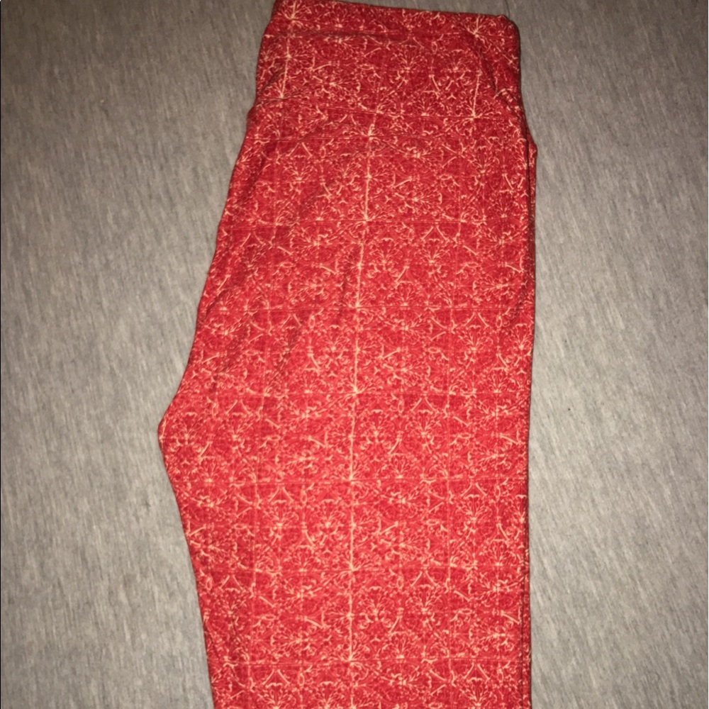 NWOT LulaRoe Leggings OS