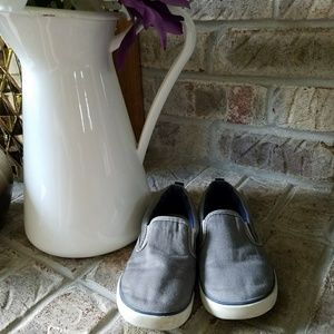 Gap boat shoes
