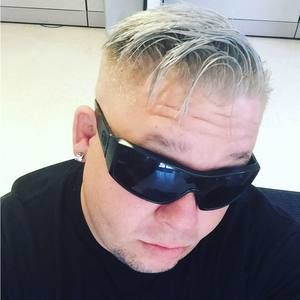 Meet your Posher, Joshua