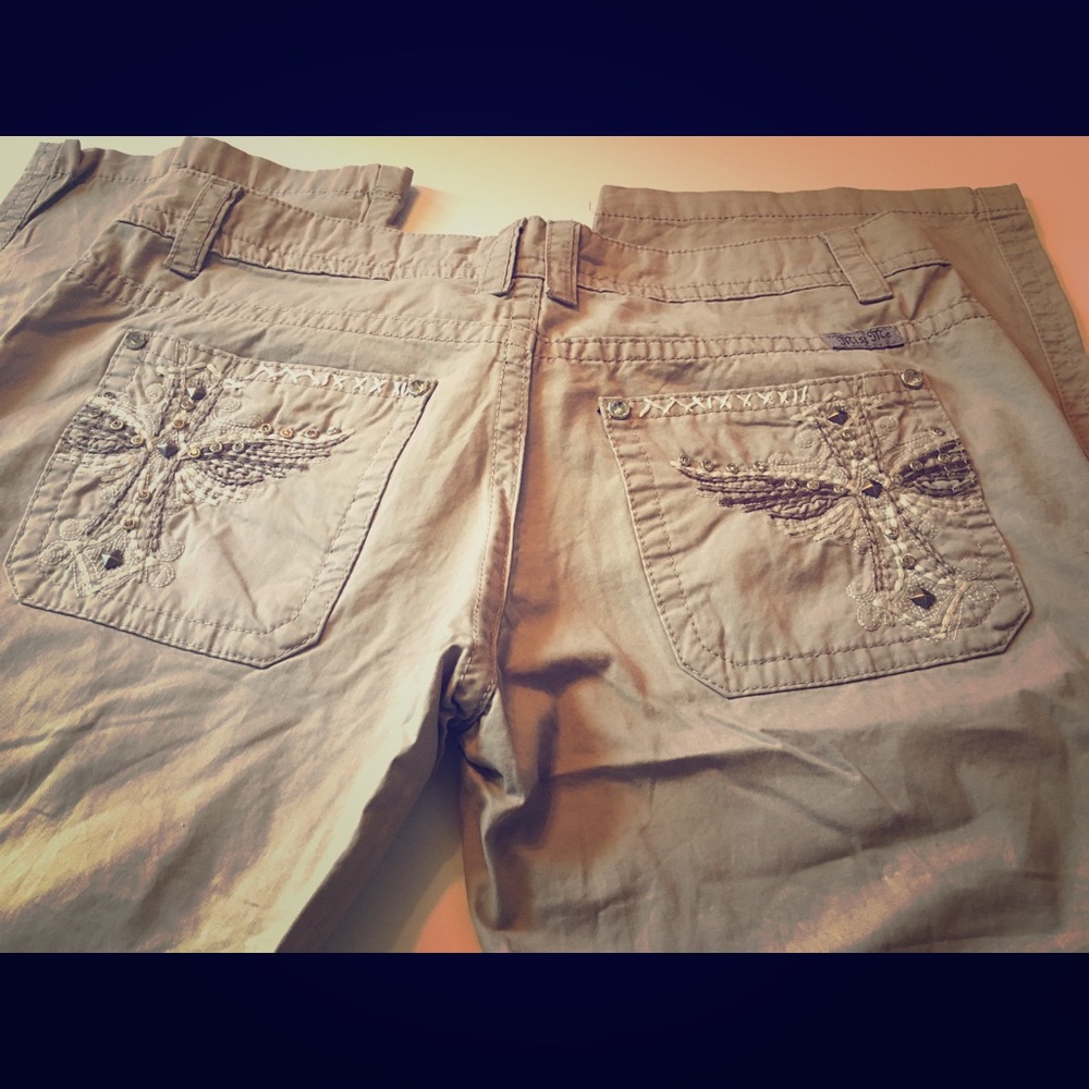 Miss me khaki cargo pant size 28 inseam32