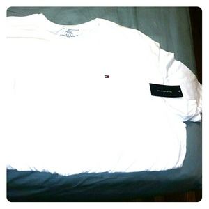 Tommy Hilfiger Men's white T shirt