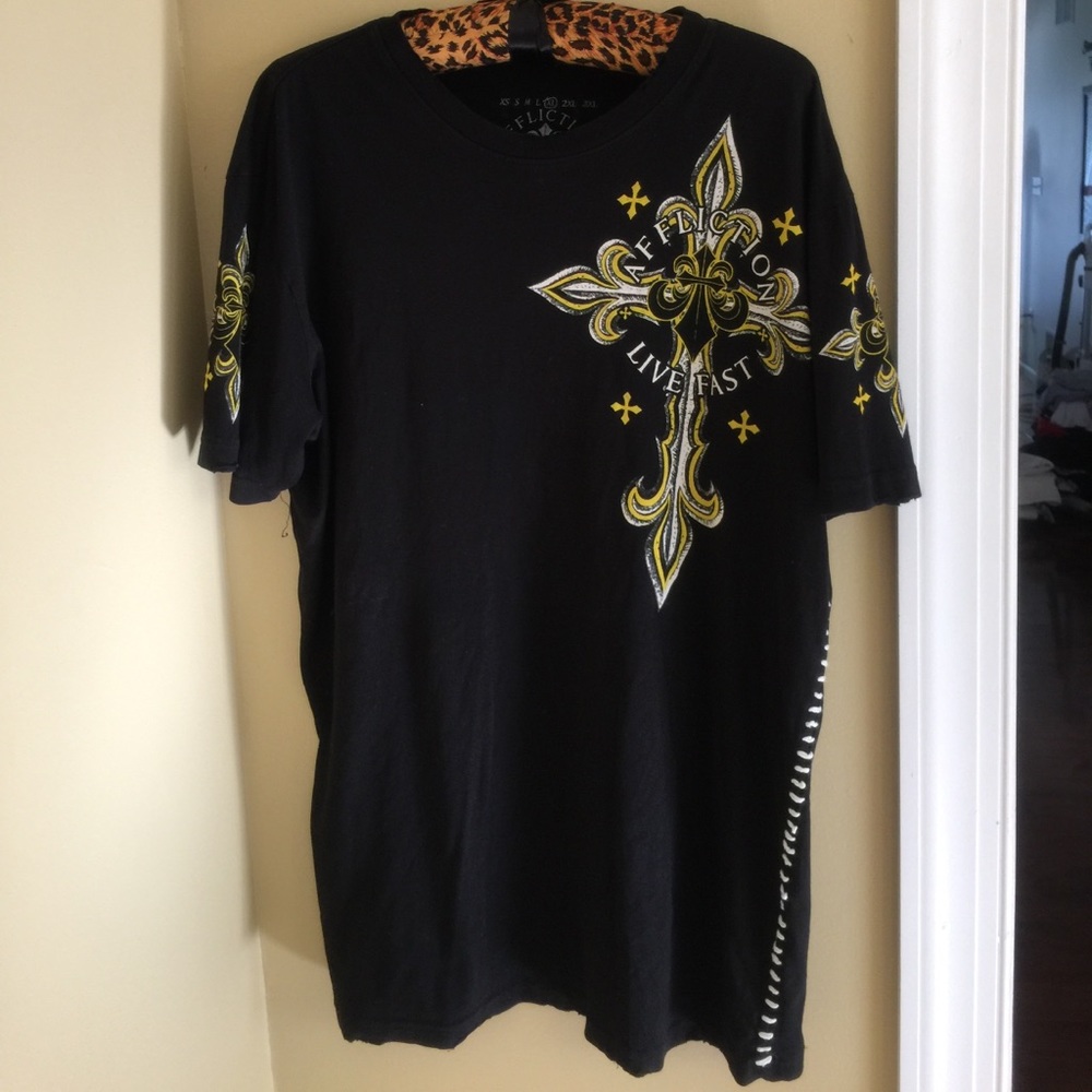 Affliction men's black and yellow