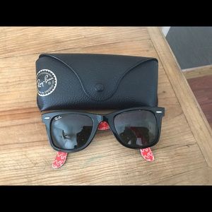 Ray-Ban Vintage Wayfarer Sunglases