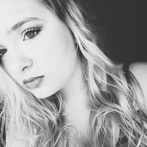 Meet your Posher, Elexjas