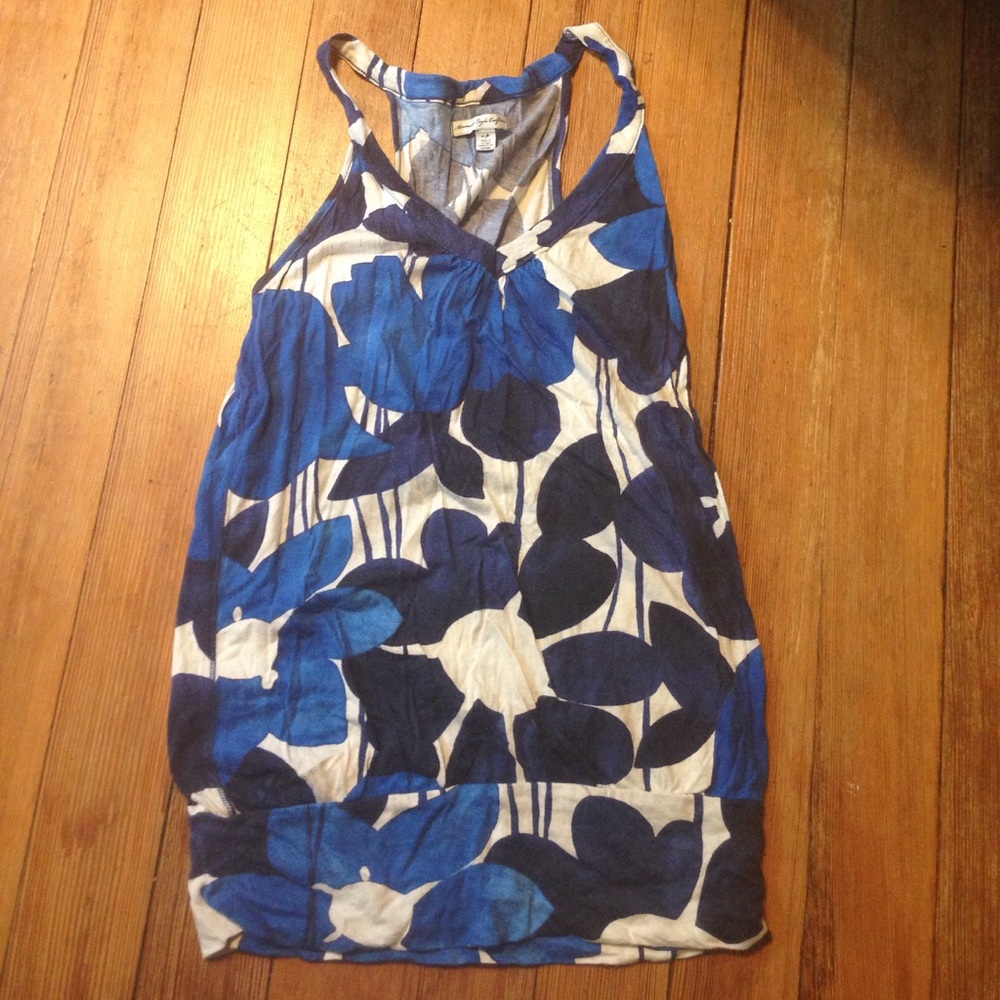 Size small American Eagle floral tank