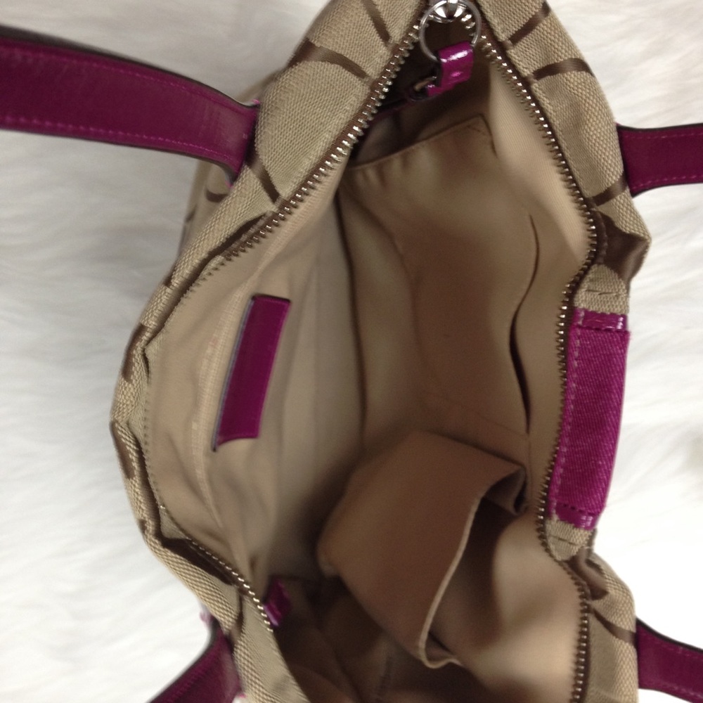 Coach S/S Tote -Passion Berry/Khaki - Picture 6 of 7
