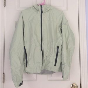 Columbia light green rain jack with hood