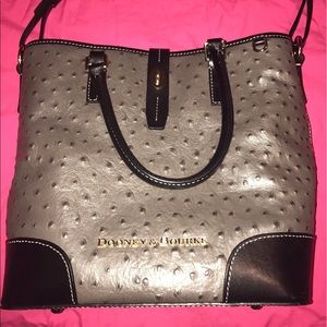 DOONEY AND BOURKE BUCKET BAG
